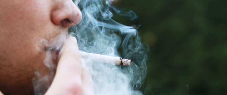 Fármacos que imitan el humo de tabaco podrían inhibir el coronavirus, según  un nuevo estudio